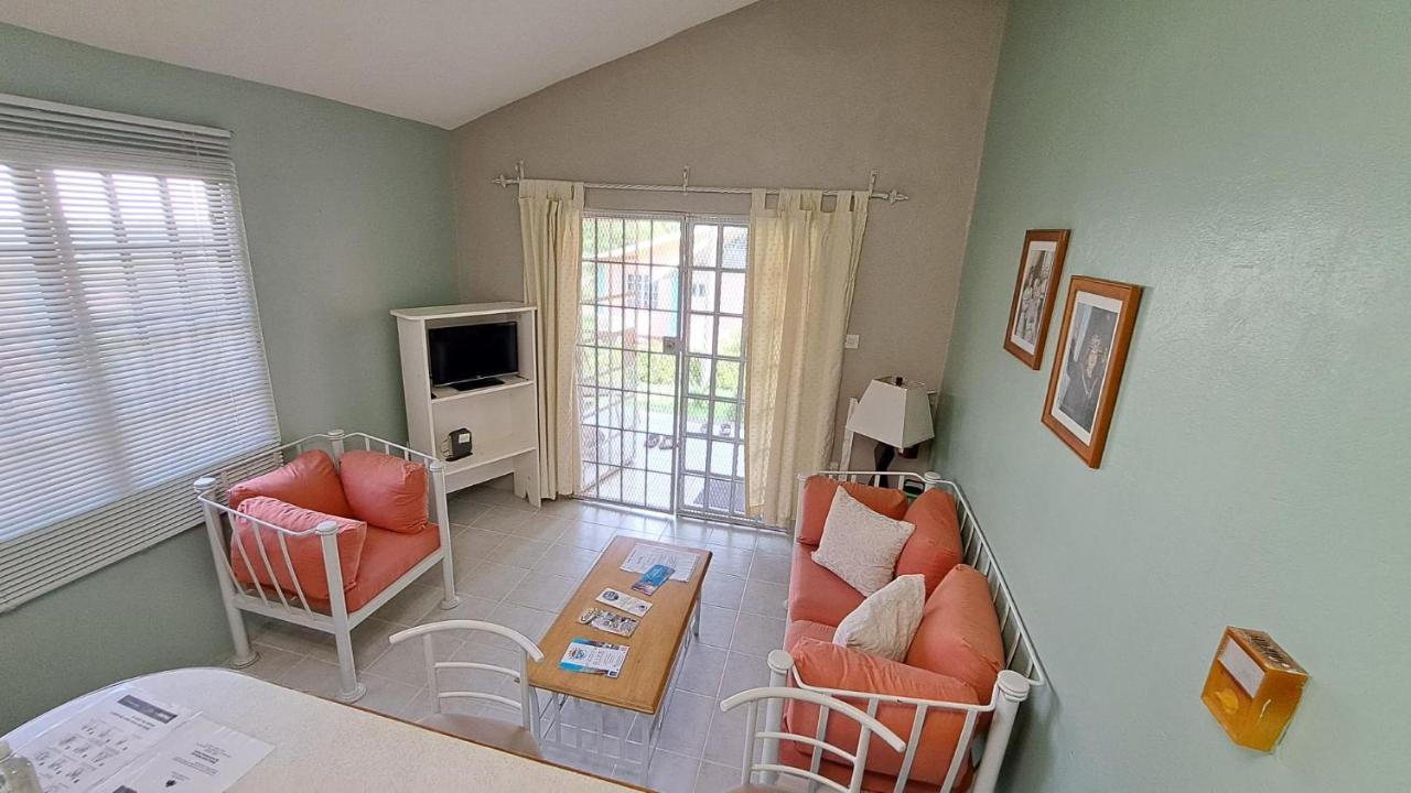 Kootney Resorts Portsmouth Esterno foto