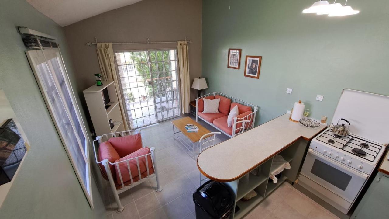 Kootney Resorts Portsmouth Esterno foto