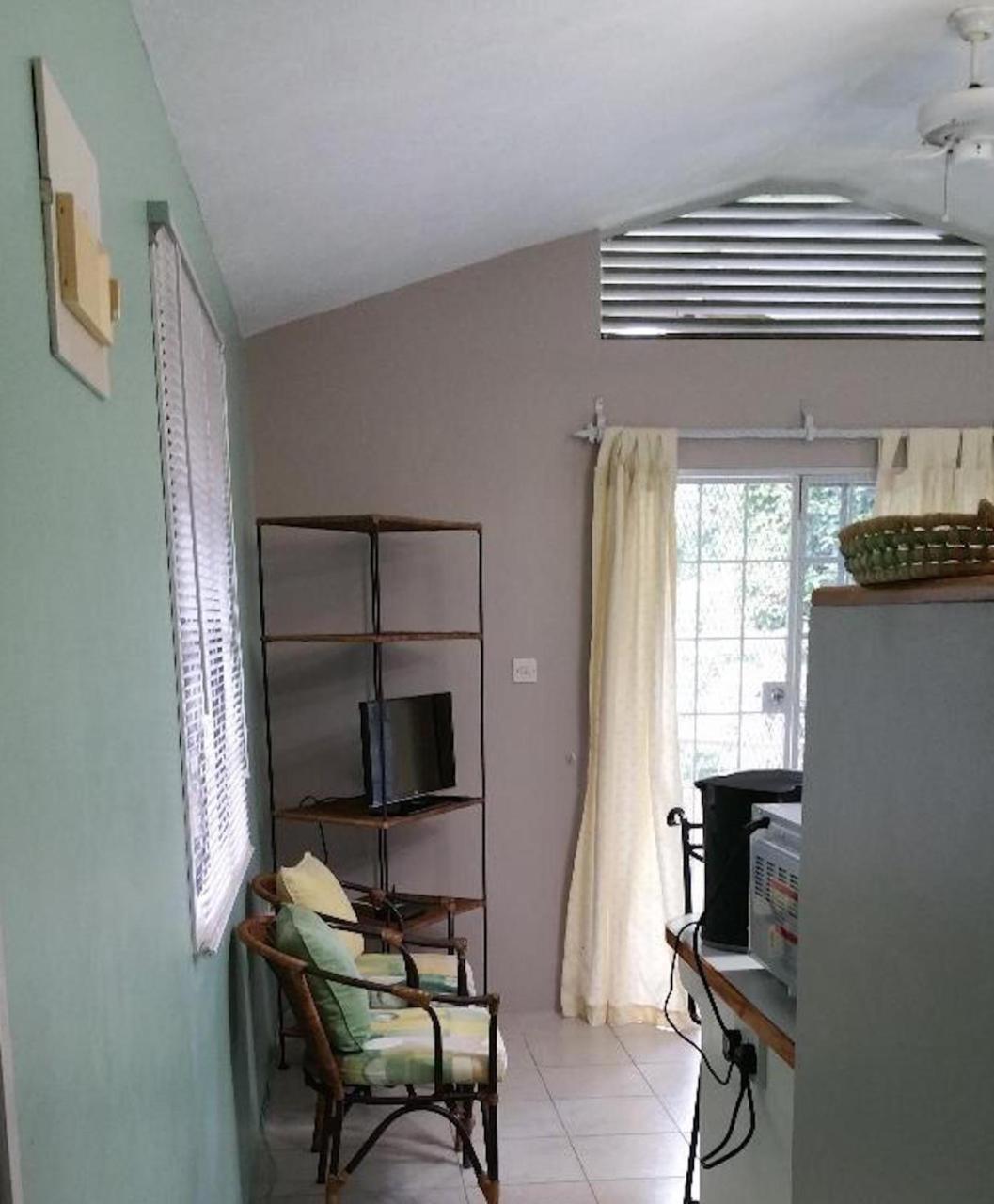 Kootney Resorts Portsmouth Esterno foto